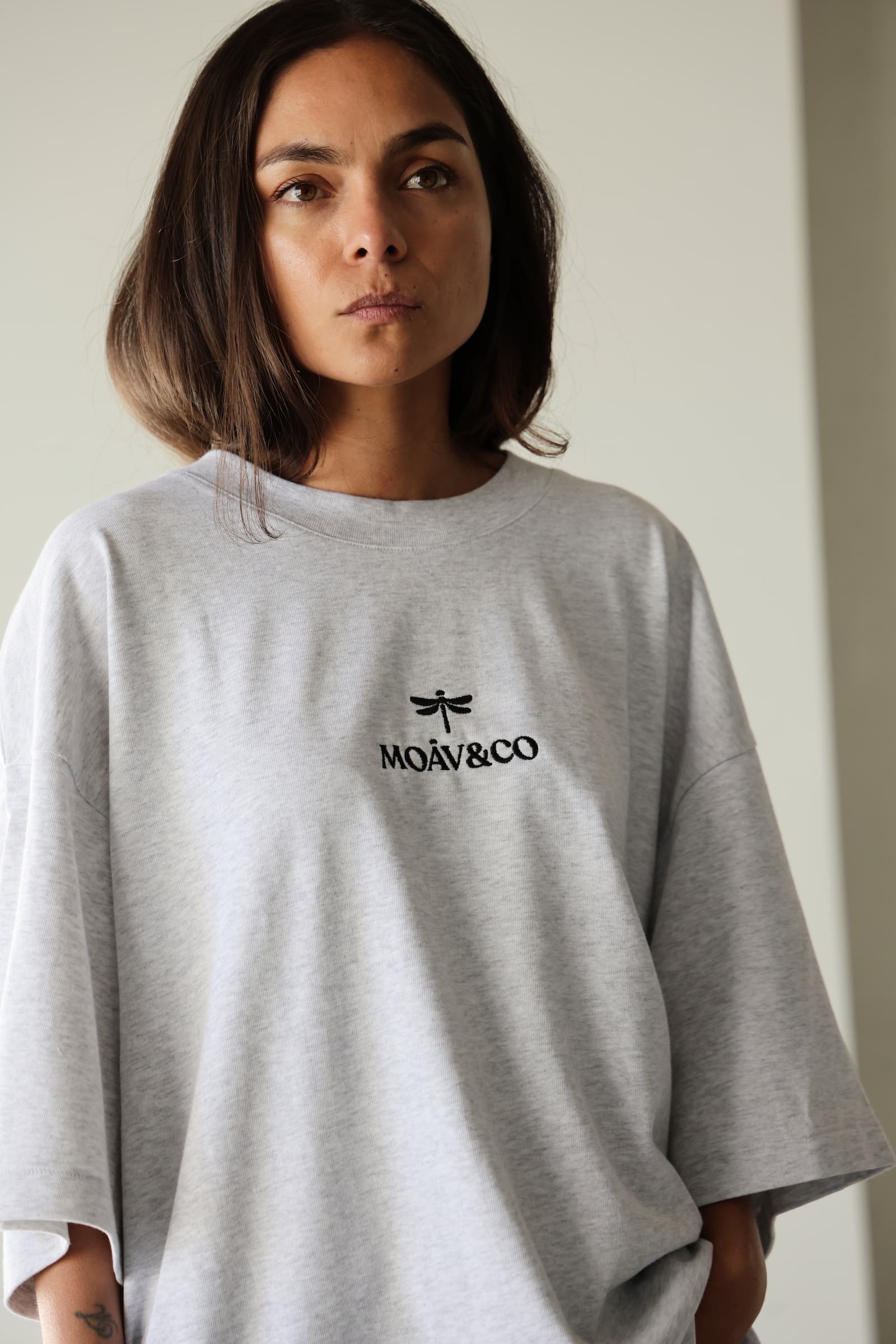 Camiseta CALM TEE - Cool Heather Grey