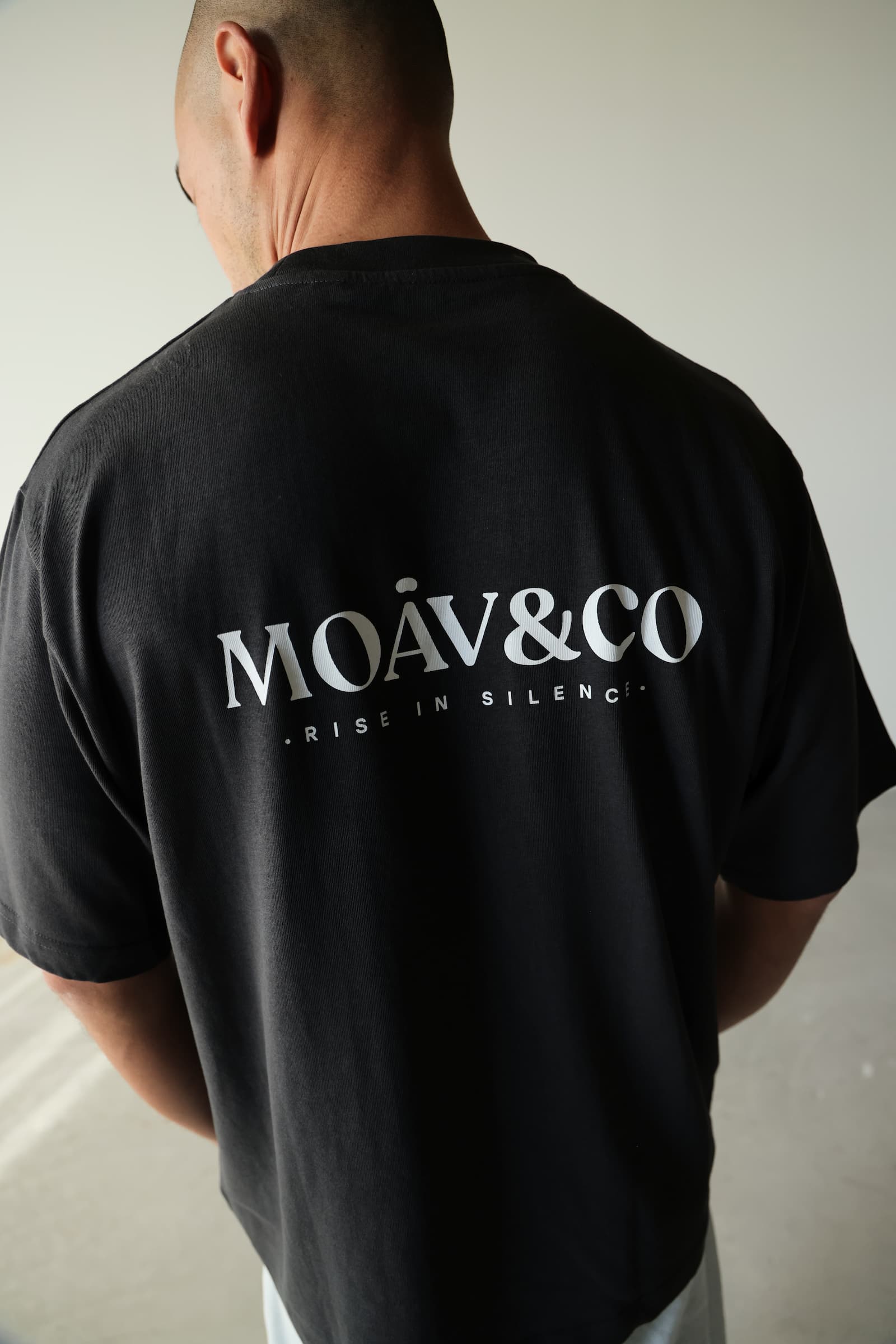 Camiseta SILENT TEE - Black Oyster